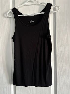 Classic Black Tank Top women’s size small ptp 18” stretchy and soft A0121
